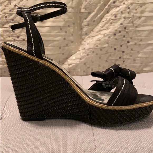 Wedge Heels - Picture 2 of 2
